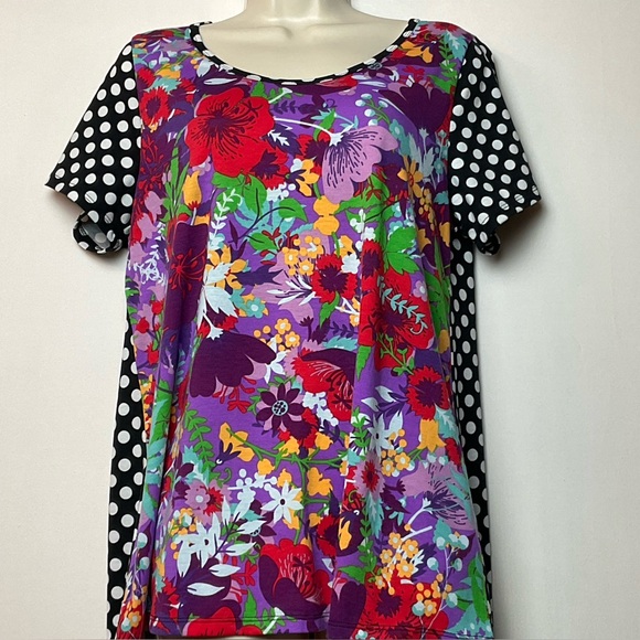 LuLaRoe Floral w/Polka Dot Sleeves - Purple Multi *Coupon - Picture 2 of 11